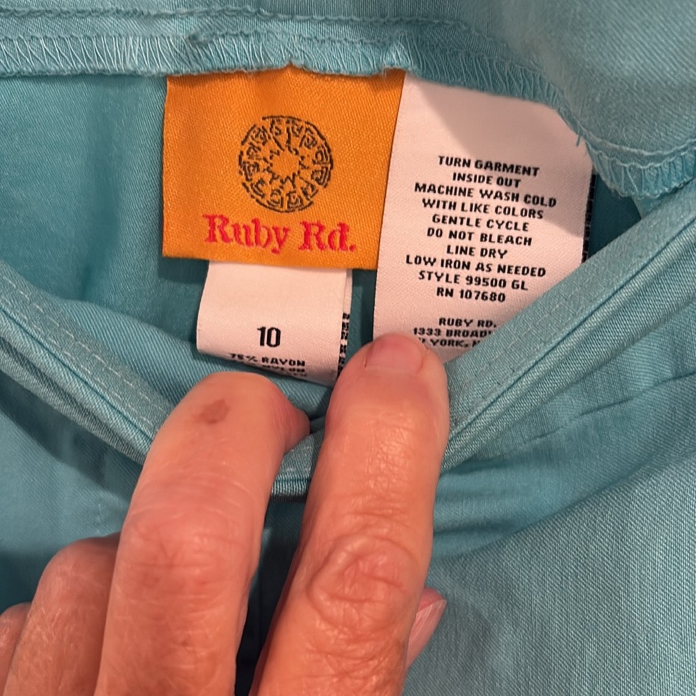 Ruby Rd. Aqua Cropped Pants - image 3